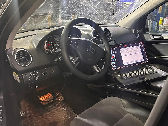 Мерседес ML 164 обнуление и программирование контрактной АКПП на автомобиле